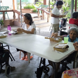 Masustansyang Pagkain Para Sa Mga Lola Sa Nazareth Bahay Pag-ibig